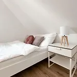 Nad Malym Jeziorakiem 別荘
