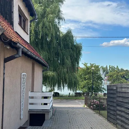 Nad Malym Jeziorakiem Holiday home *